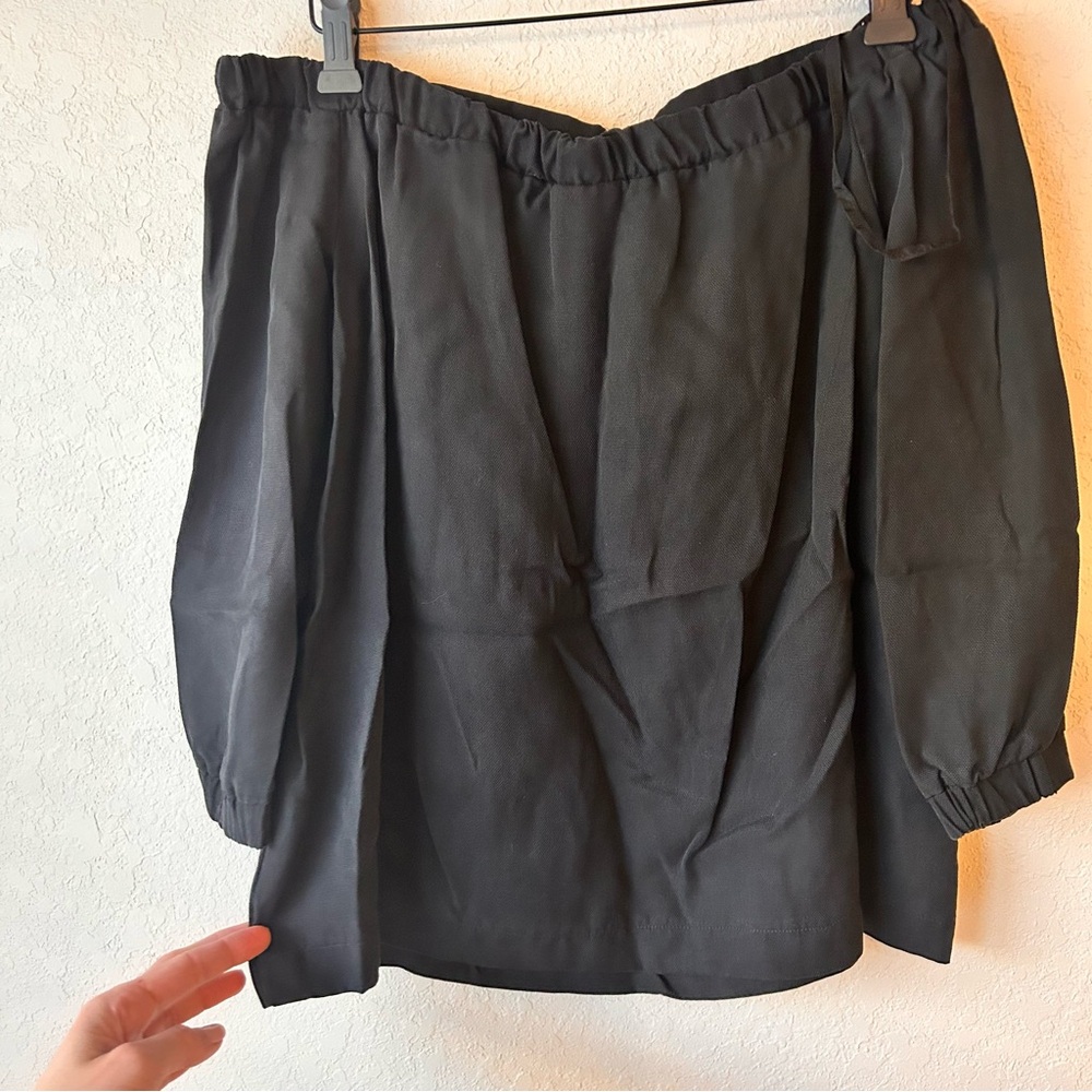 W. By Worth off shoulder flowy/tailored top